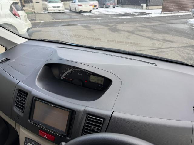 0904297A30260123W00317.jpg