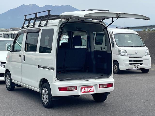 0840155A20250330G00119.jpg