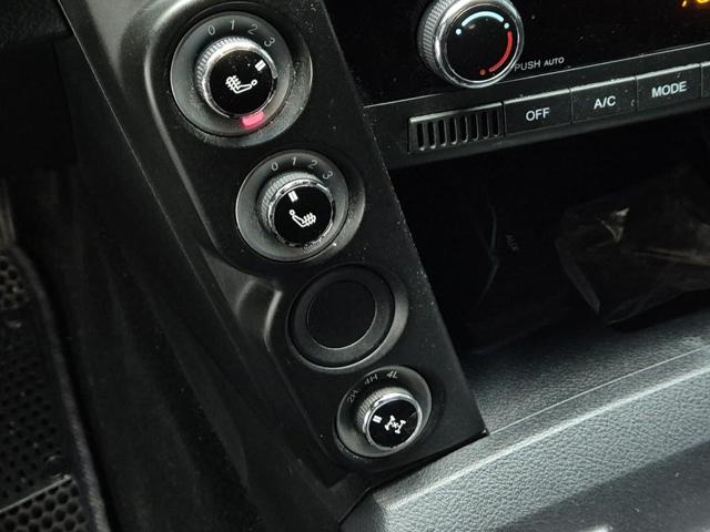 5111001981R17.jpg