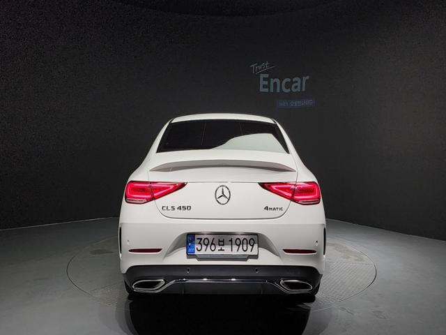 ebc95ffb501cf4d9d2f24bfd5e92d365.jpeg
