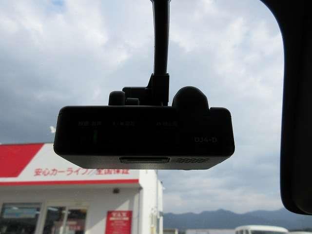 c8eb0eccc517598157fdfc0ef17f924d.jpg