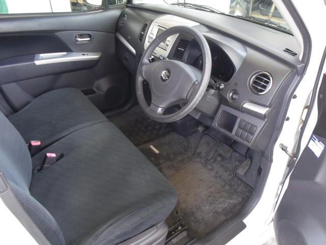 0840579A30260320W00217.jpg