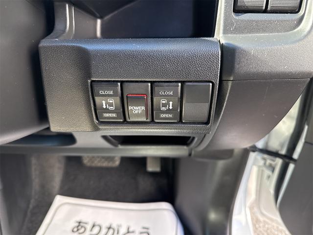 0501637A30251228W00217.jpg