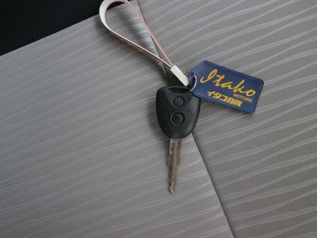 0400418A30260320W00211.jpg