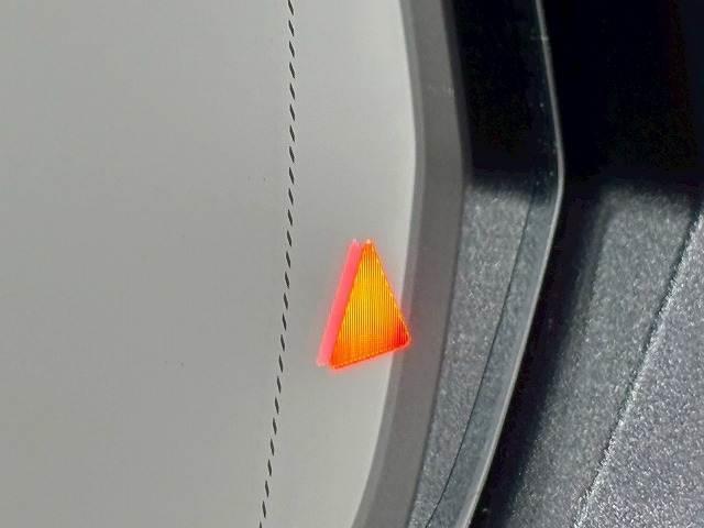 20084867_carP_l_17.jpg