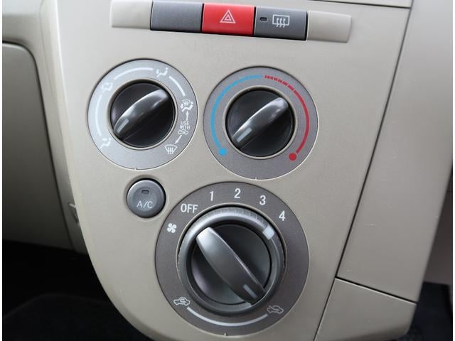 1200379A30250912W00118.jpg