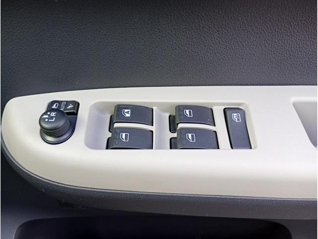 0400018A30251218W00119.jpg