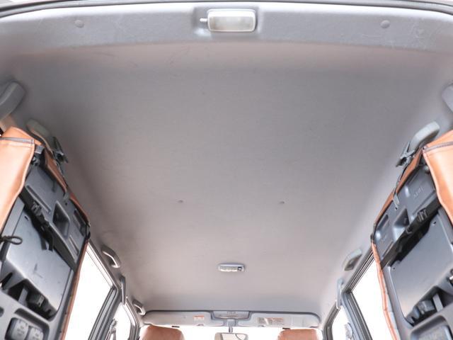 0560694A30260302W00316.jpg