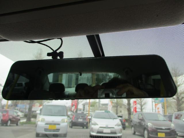 0400382A30260405W00112.jpg