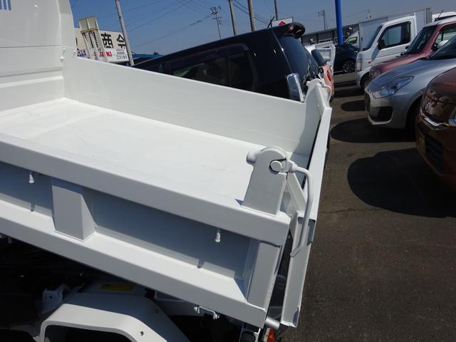 0900002A30250312W00114.jpg