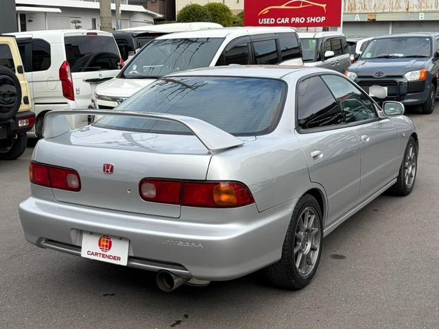 21654632_carP_l_15.jpg