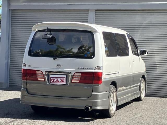 19961138_carP_l_3.jpg