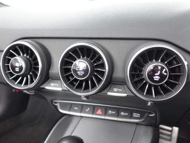 0509673A30260120W00213.jpg