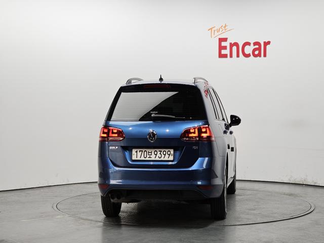 63726b075665d13a77c5d2526af84202.jpeg