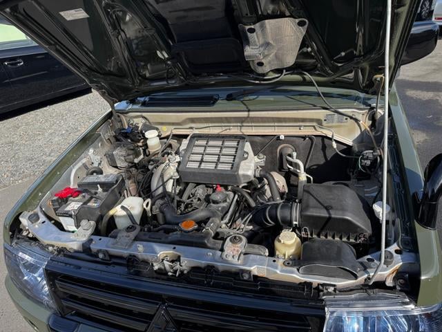 0209397A30251118W00118.jpg