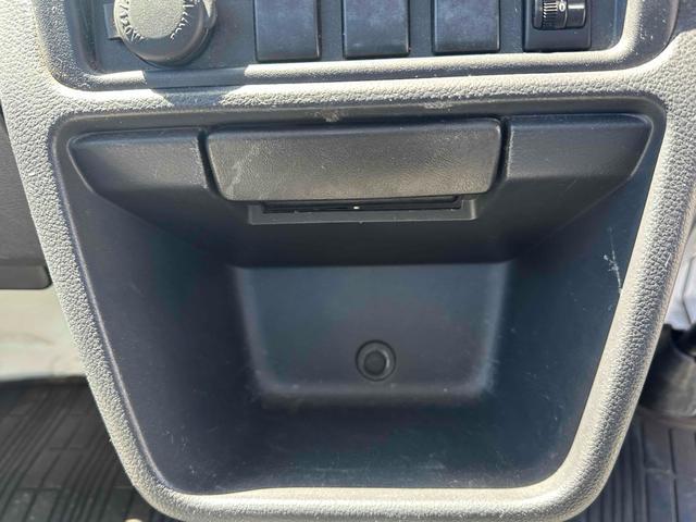0600844A30250725W00304.jpg