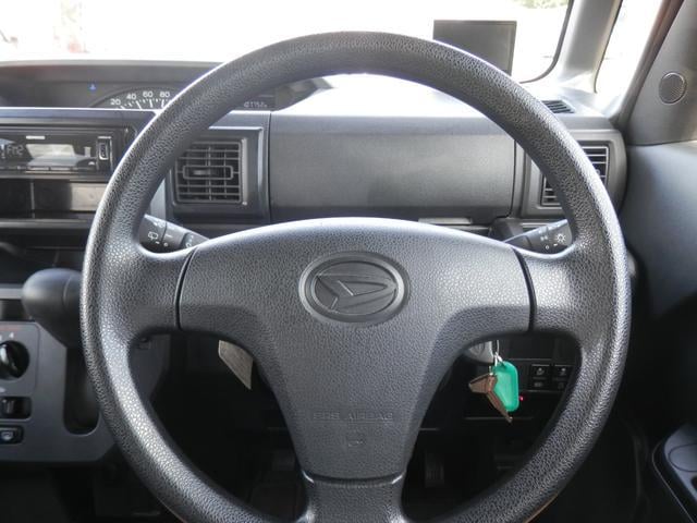 0903638A30250811W00207.jpg