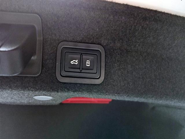 c8825de30daa58aa05a58457bbdc9bb0.jpeg