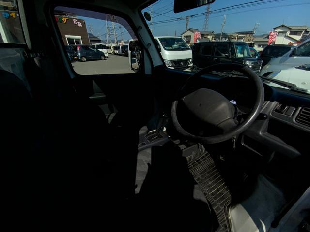 0700516A30260221W00105.jpg