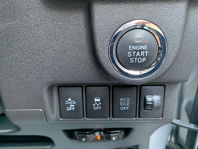 1001505A30250915W00113.jpg