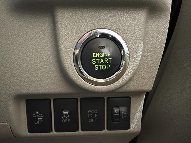 0541167A30260410W00111.jpg