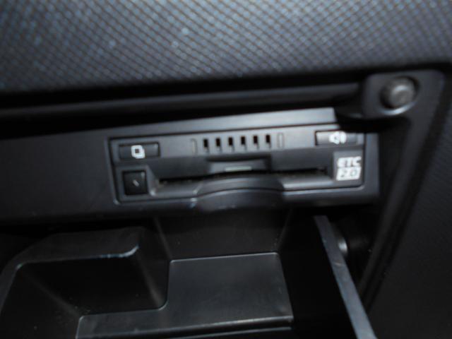 0550678A30251220W00119.jpg