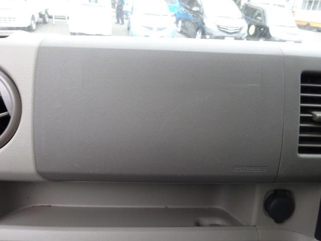 0900002A30250327W00217.jpg