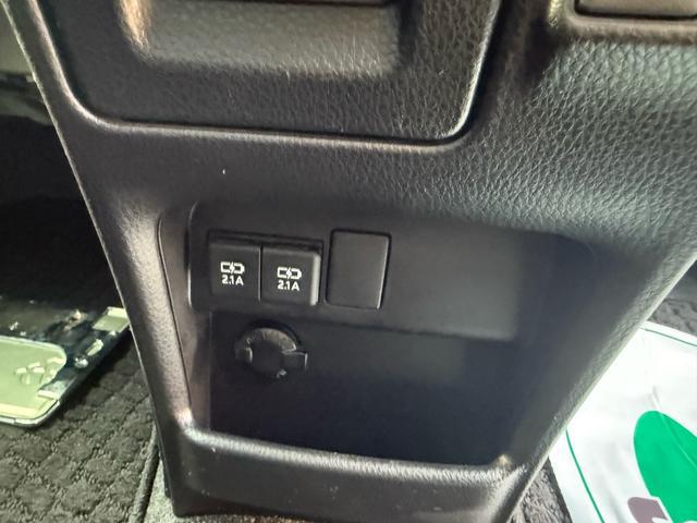 0720089A30260121W00115.jpg