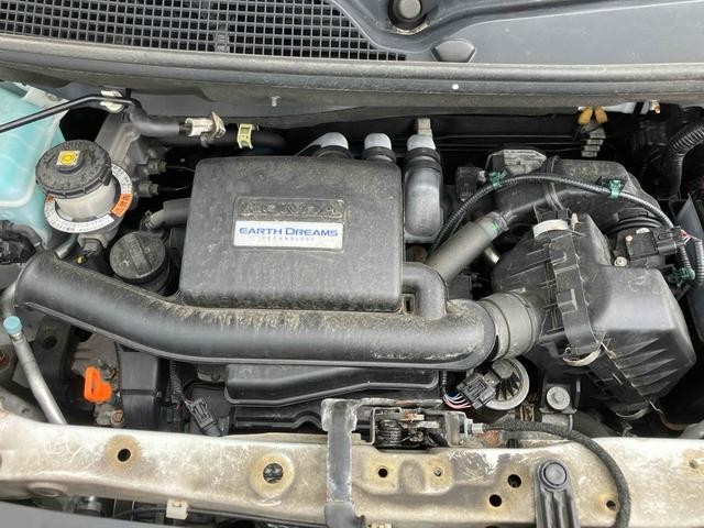 0903942A30250806W00217.jpg