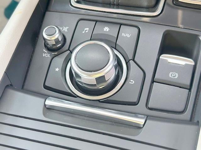0560069A30250707W00109.jpg