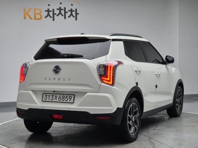 6011000308R3.jpg