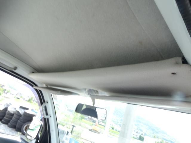 1300553A30250929W00716.jpg