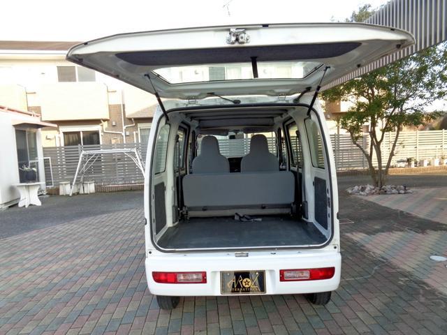 0803153A30260215W00118.jpg