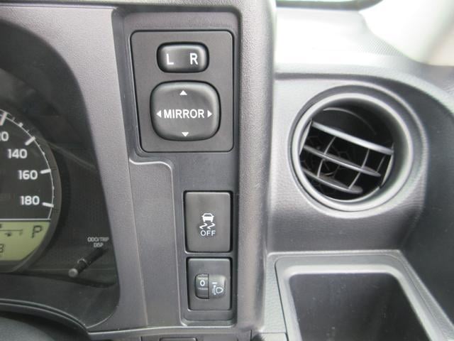 0500199A30250713W00215.jpg