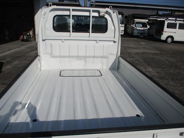 0840079A30251223W00117.jpg
