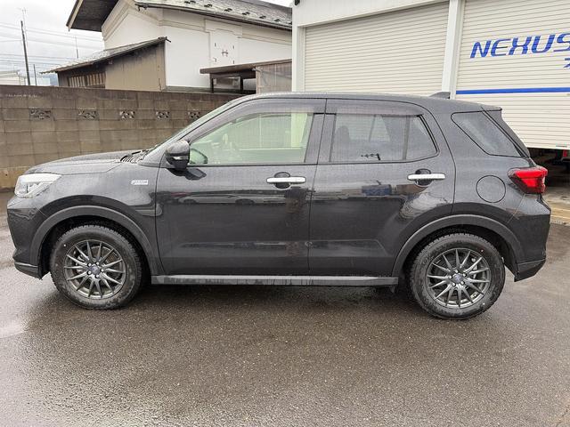 0903892A30251215W00104.jpg