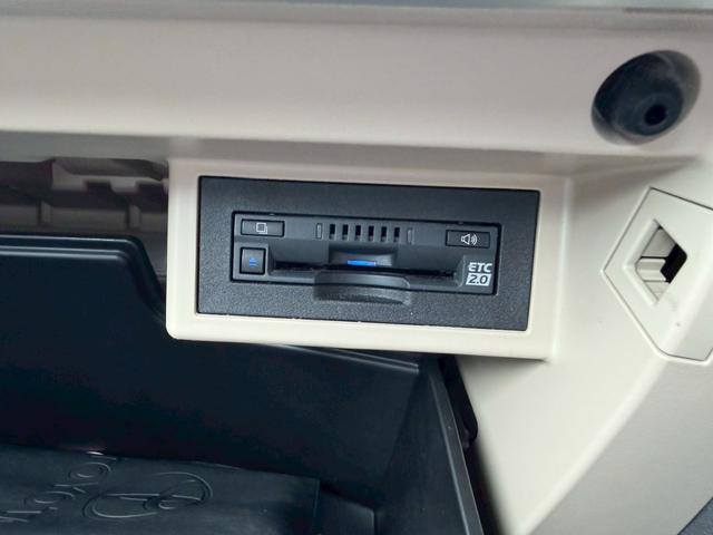 0504129A30260331W00206.jpg