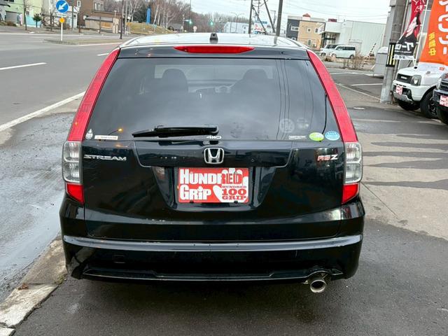 0303188A30251126W00715.jpg