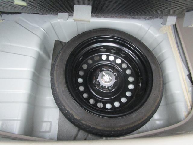 0550837A30251019W00112.jpg