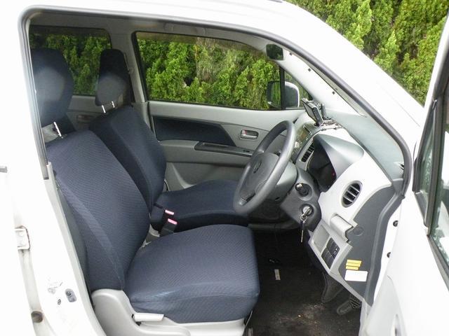 1001999A30251125W00807.jpg