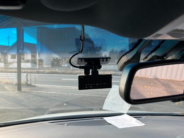 0560617A30260102W00112.jpg