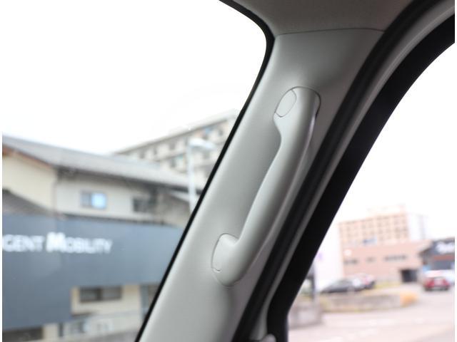 9031185A20251014E00118.jpg