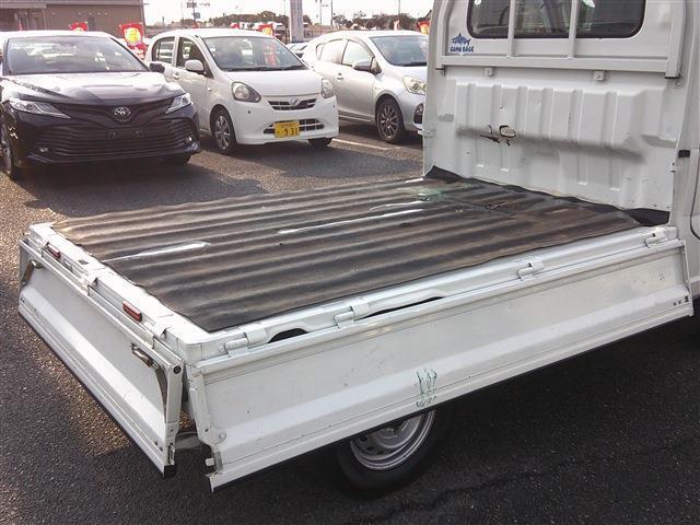 21115009_carP_l_7.jpg