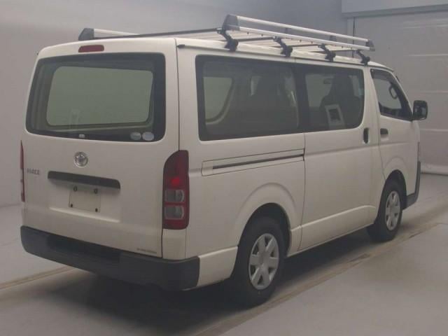 20107321_carP_l_3.jpg