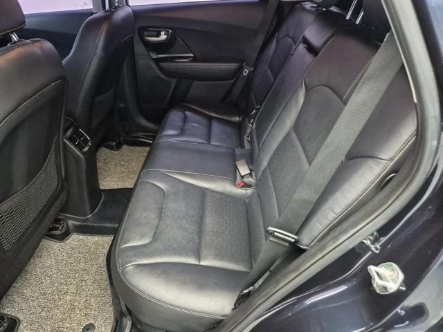 5111501884R12.jpg