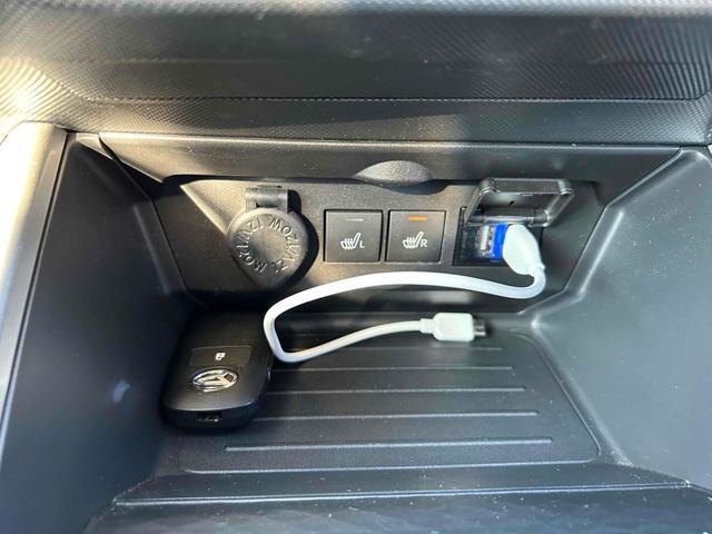 0601755A30260203W00310.jpg