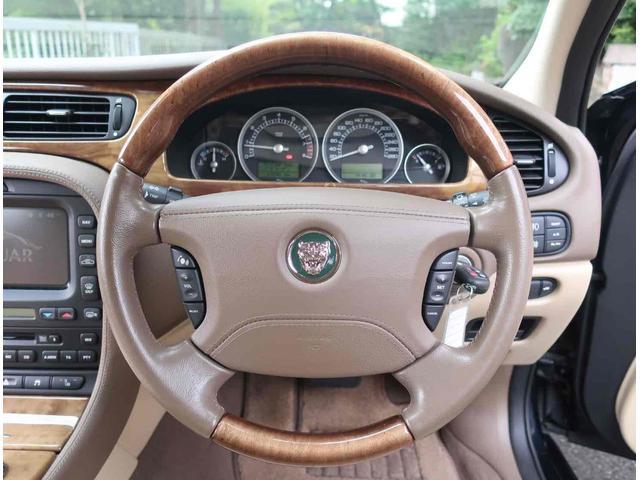 0570655A30240821W00113.jpg