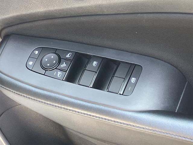 0900205A30250827W00310.jpg