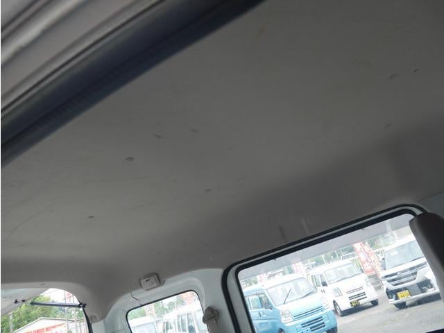 0580698A30250706W00218.jpg