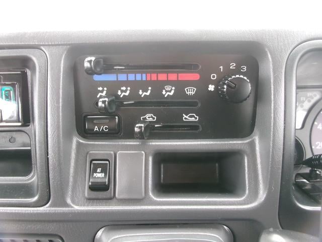 0707437A30241022W00518.jpg